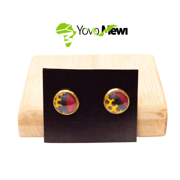Boucle d'oreilles bouton ou puce en wax, ronde, rouge et jaune/ Diamètre 1.5cm / n°16