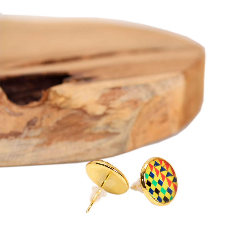 Boucle d'oreilles bouton ou puce en wax Kenté, ronde, jaune vert rouge/ Diamètre 1.2cm / n°12